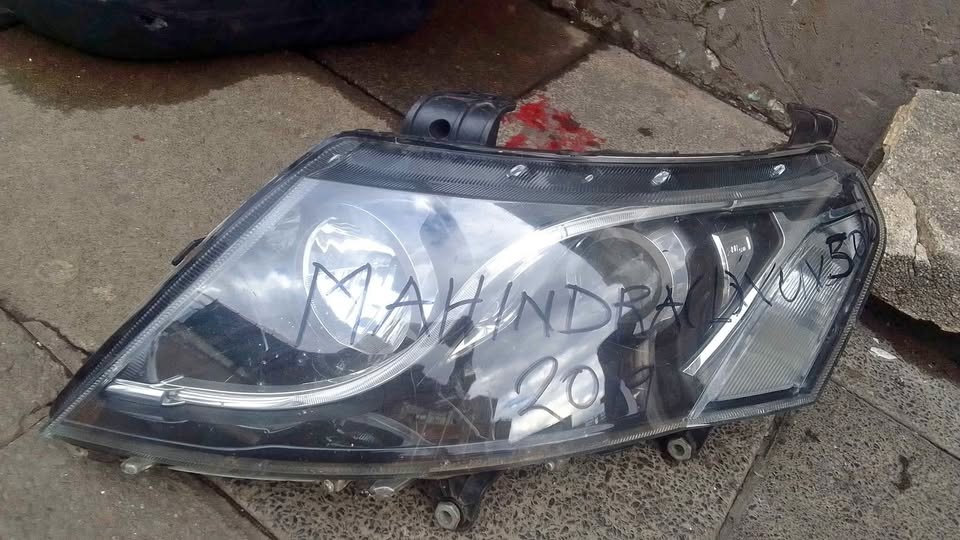 Mahindra XUX HEADLIGHTS - Private Seller Mahindra XUX HEADLIGHTS - Private Seller