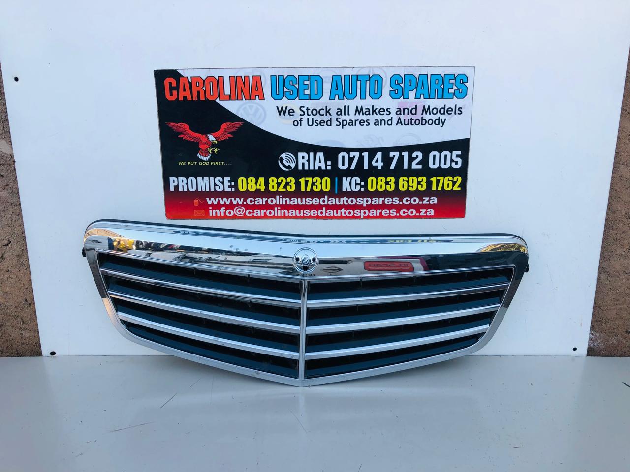 Mercedes Benz W204 C-class AMG front bumper grill (2008-2014) - Private Seller Mercedes Benz W204 C-class AMG front bumper grill (2008-2014) - Private Seller