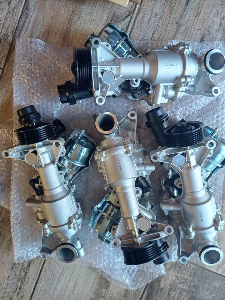 Mercedes benz W204 M274 waterpump