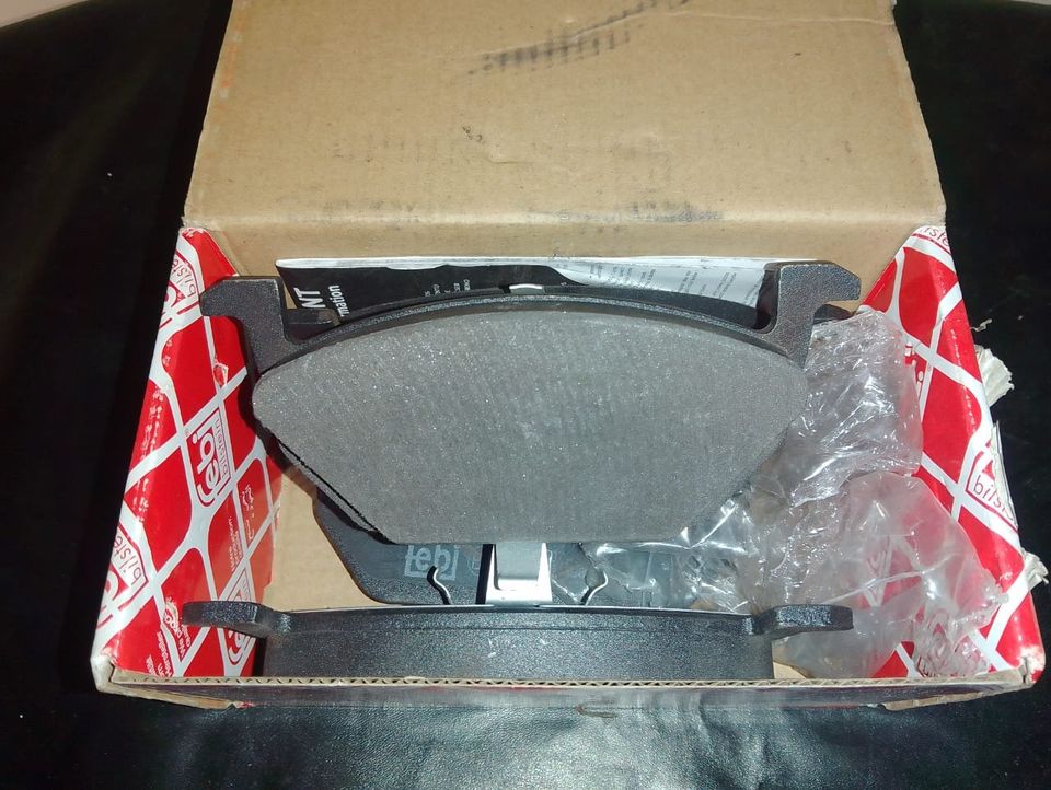 VW/ Audi Front Brake Pads - Private Seller