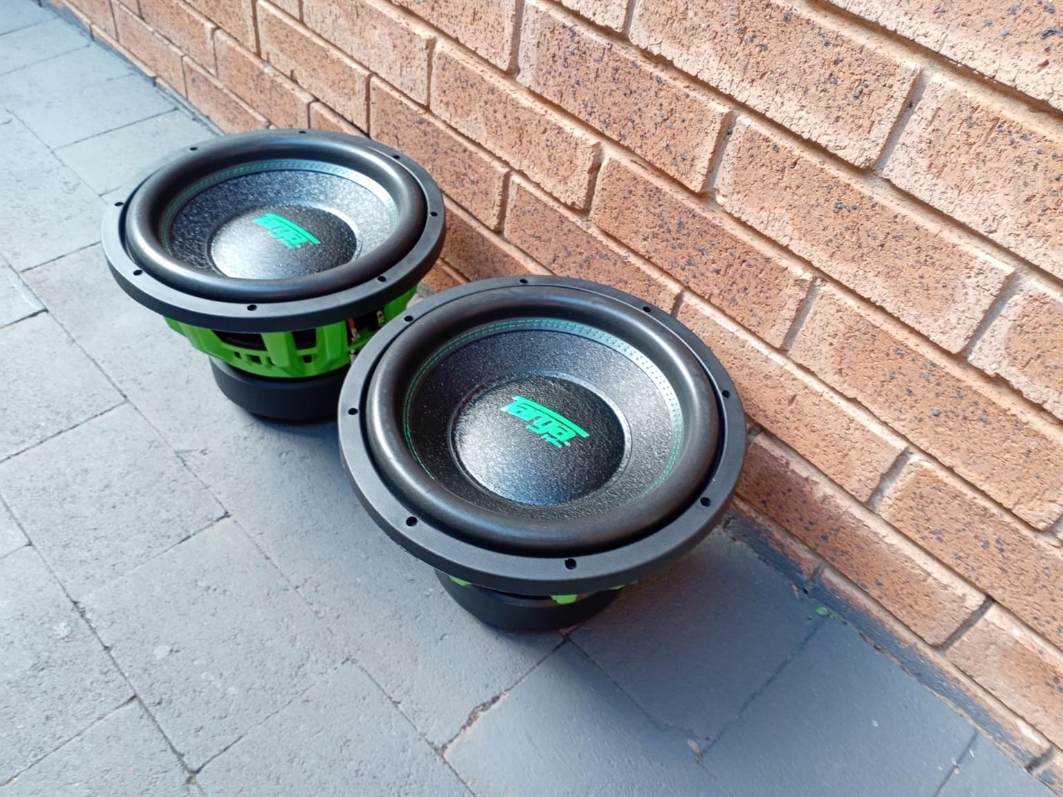 Car Audio Bass Combo 2 x Pythons Subwoofers & 34500w Targa Amplifier