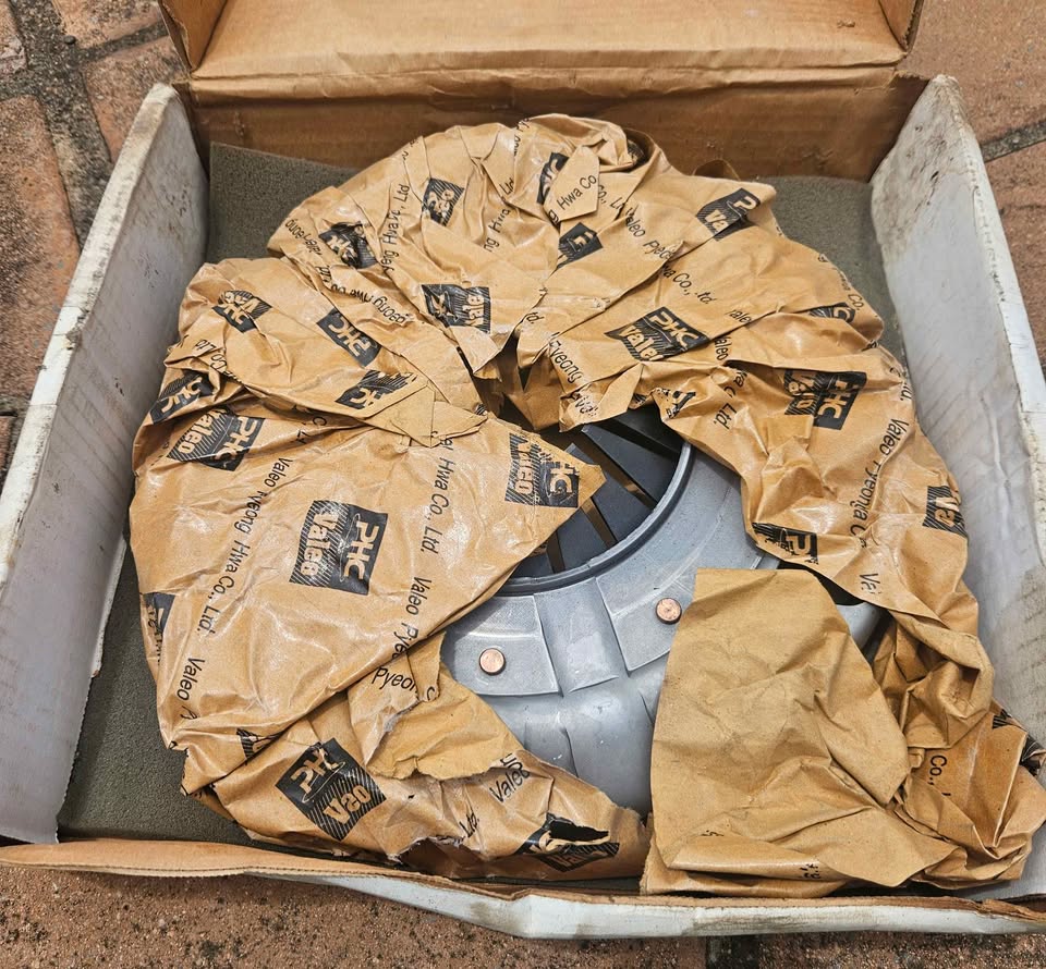 CHEVROLET GM  Pressure Plate / Clutch Plate / Flex Plate All GM manual transmission V8 / Straight 6 - Private Seller