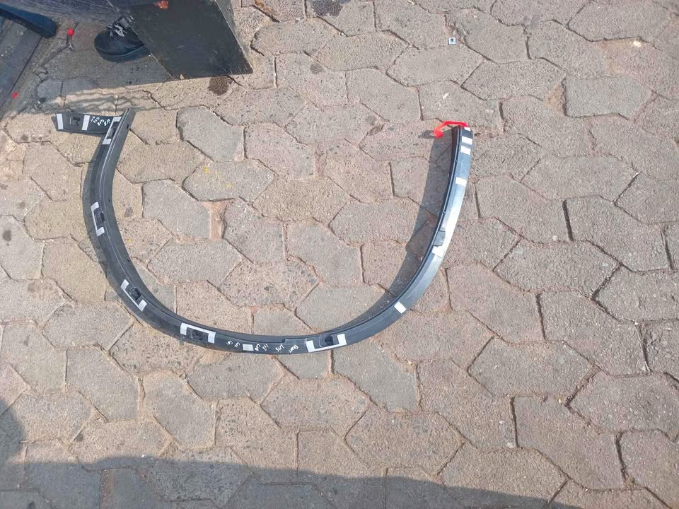 Bmw ix3 G08 G02 G01 left front wheel arch - Private Seller Bmw ix3 G08 G02 G01 left front wheel arch - Private Seller