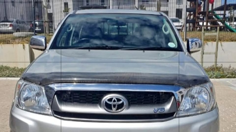 OEM Toyota hilux accessories - Private Seller OEM Toyota hilux accessories - Private Seller