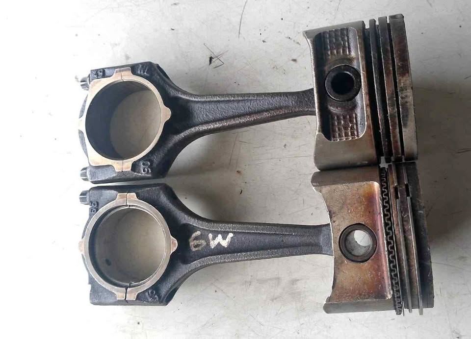 Opel Corsa 6w conrod and piston - Private Seller