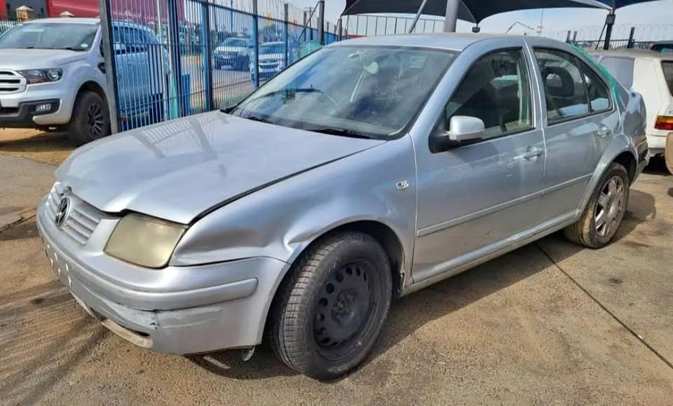 Volkswagen Jetta 4 STRIPPING FOR SPARE/PARTS - Private Seller Volkswagen Jetta 4 STRIPPING FOR SPARE/PARTS - Private Seller