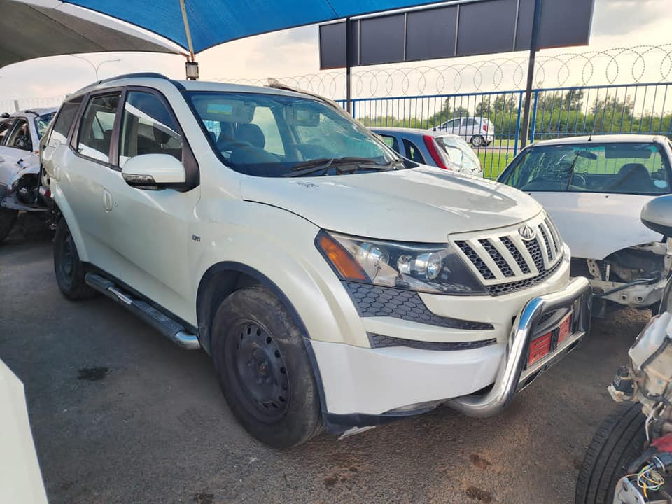 Mahindra XUV 500 Stripping For Spares - Private Seller Mahindra XUV 500 Stripping For Spares - Private Seller