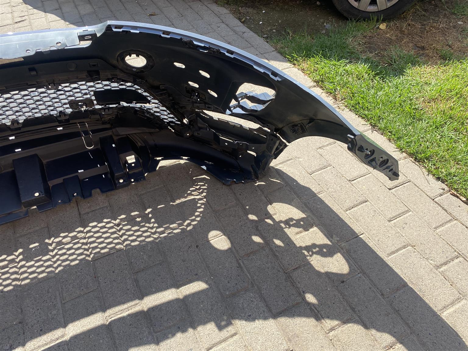 2023 RANGE ROVER EVOQUE FRONT BUMPER FOR SALE. IN PRISTINE CONDITION - Private Seller 2023 RANGE ROVER EVOQUE FRONT BUMPER FOR SALE. IN PRISTINE CONDITION - Private Seller