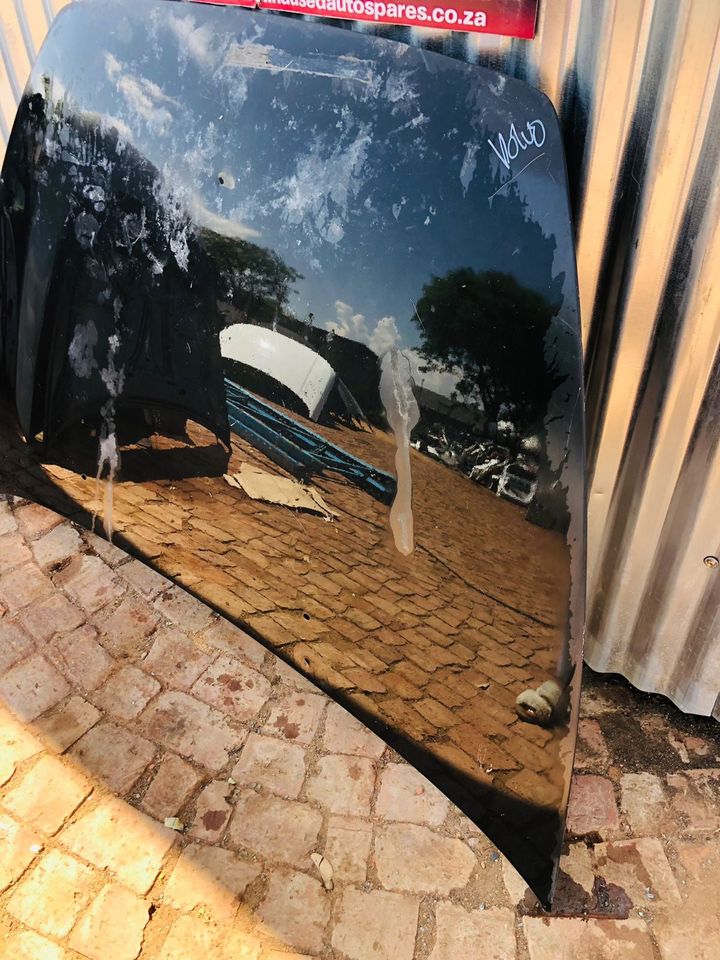Volvo C30 bonnet - Private Seller