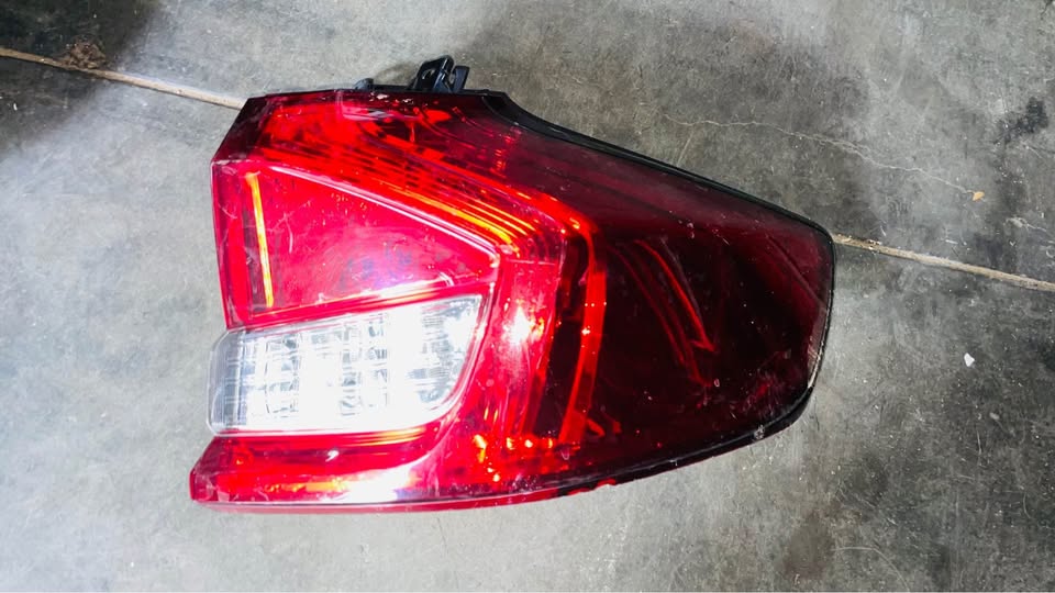 Suzuki Ertiga taillight - Private Seller