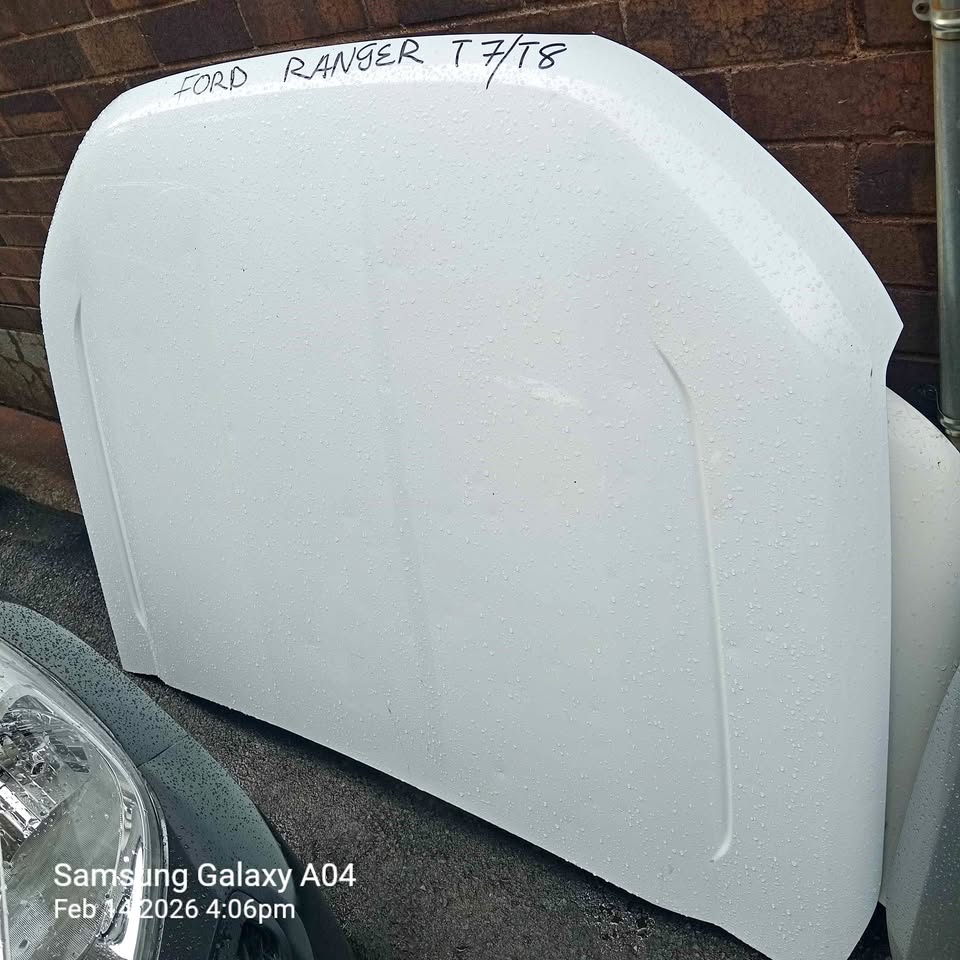 FORD Ranger T 7/ T8 BONNET - Private Seller FORD Ranger T 7/ T8 BONNET - Private Seller