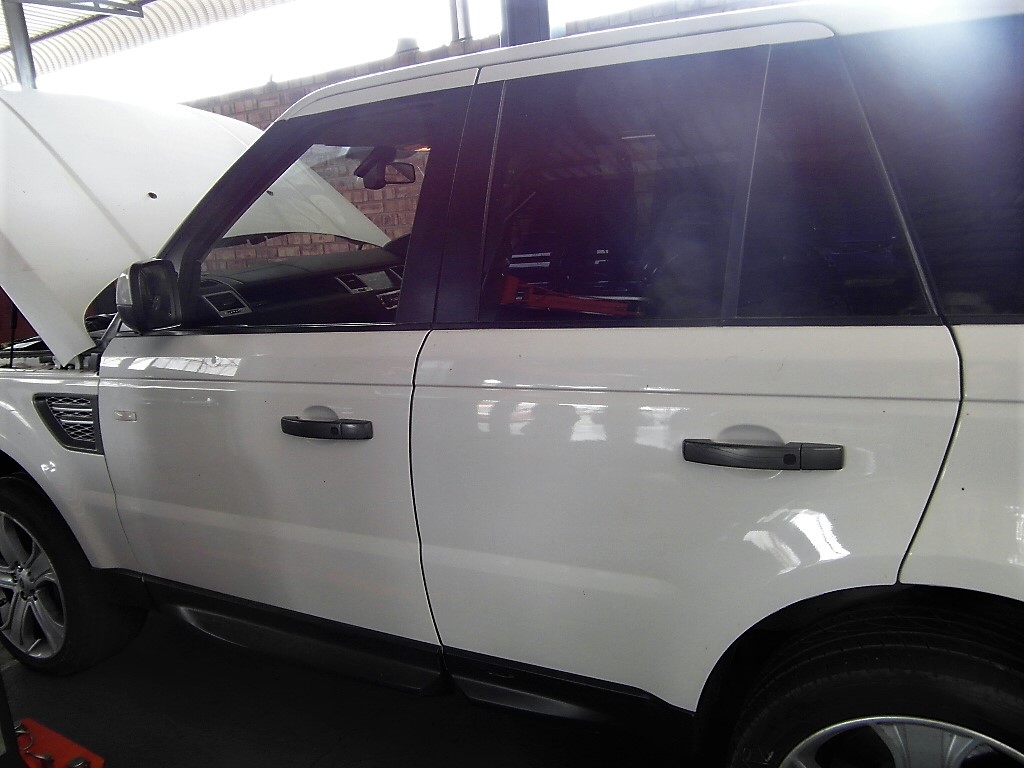 Range Rover Sport Doors for sale – White Range Rover Sport Doors for sale – White