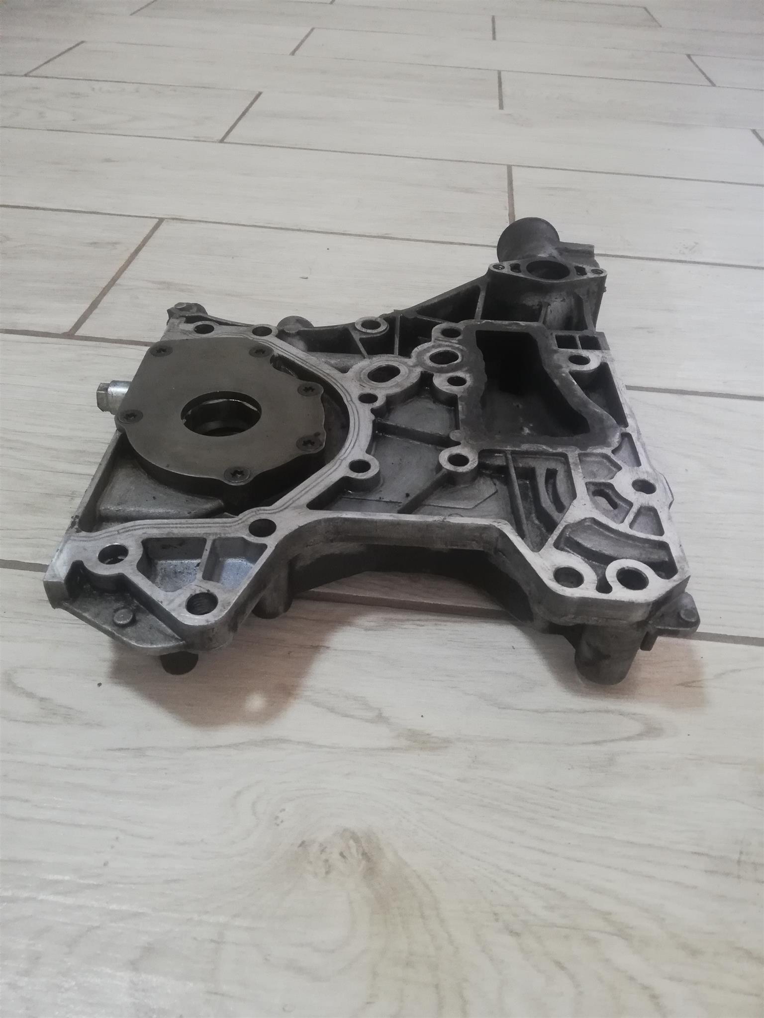 Used Oil Pump Chevy Cruze F16D4 & F18D4, Opel Astra 1.6 Petrol
