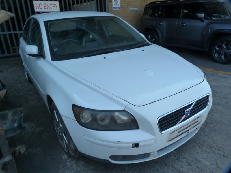 Volvo S40 T5 2.5 Manual B5254T3 White - 2004 SPARESBOYZ STRIPPING FOR SPARES. - Private Seller Volvo S40 T5 2.5 Manual B5254T3 White - 2004 SPARESBOYZ STRIPPING FOR SPARES. - Private Seller