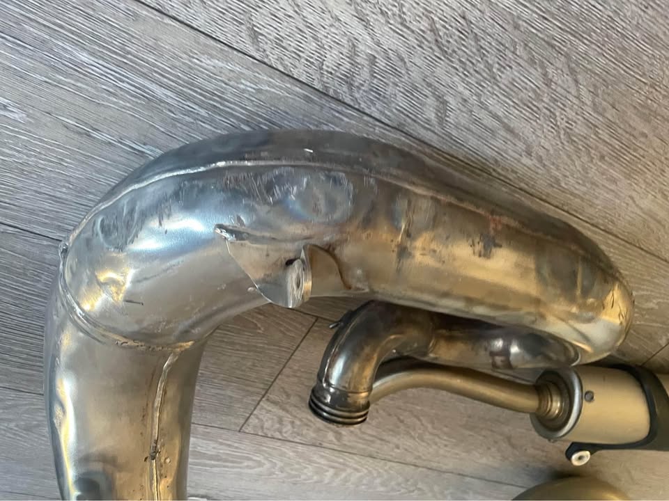 Selling bike parts dm me on prices