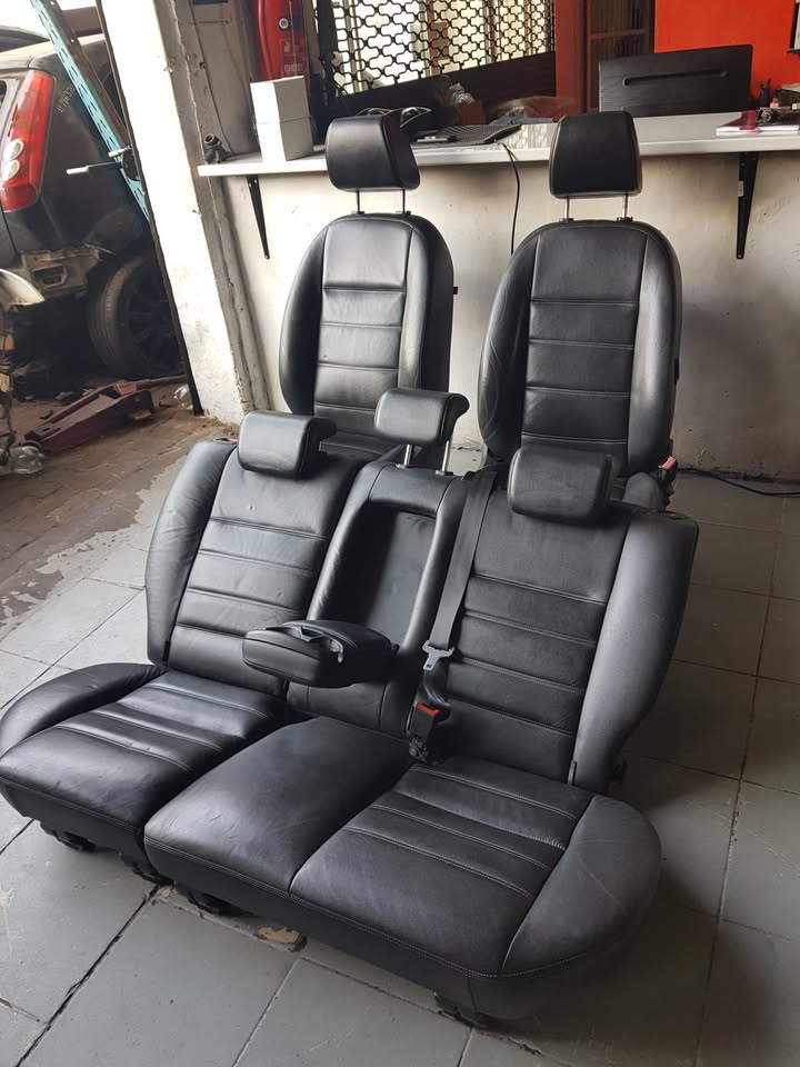 Leather seats Ford Kuga 2012 - Private Seller Leather seats Ford Kuga 2012 - Private Seller