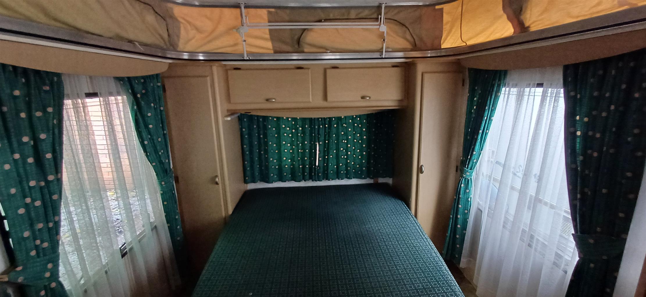 2000  GYPSEY REGAL - Private Seller