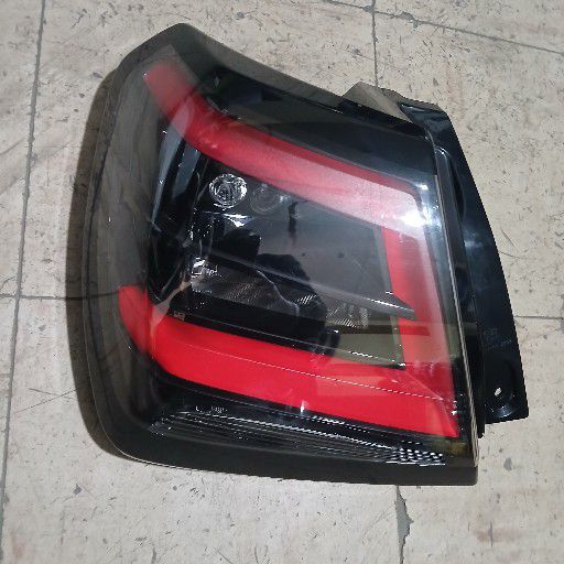 Suzuki swift taillight - Private Seller Suzuki swift taillight - Private Seller