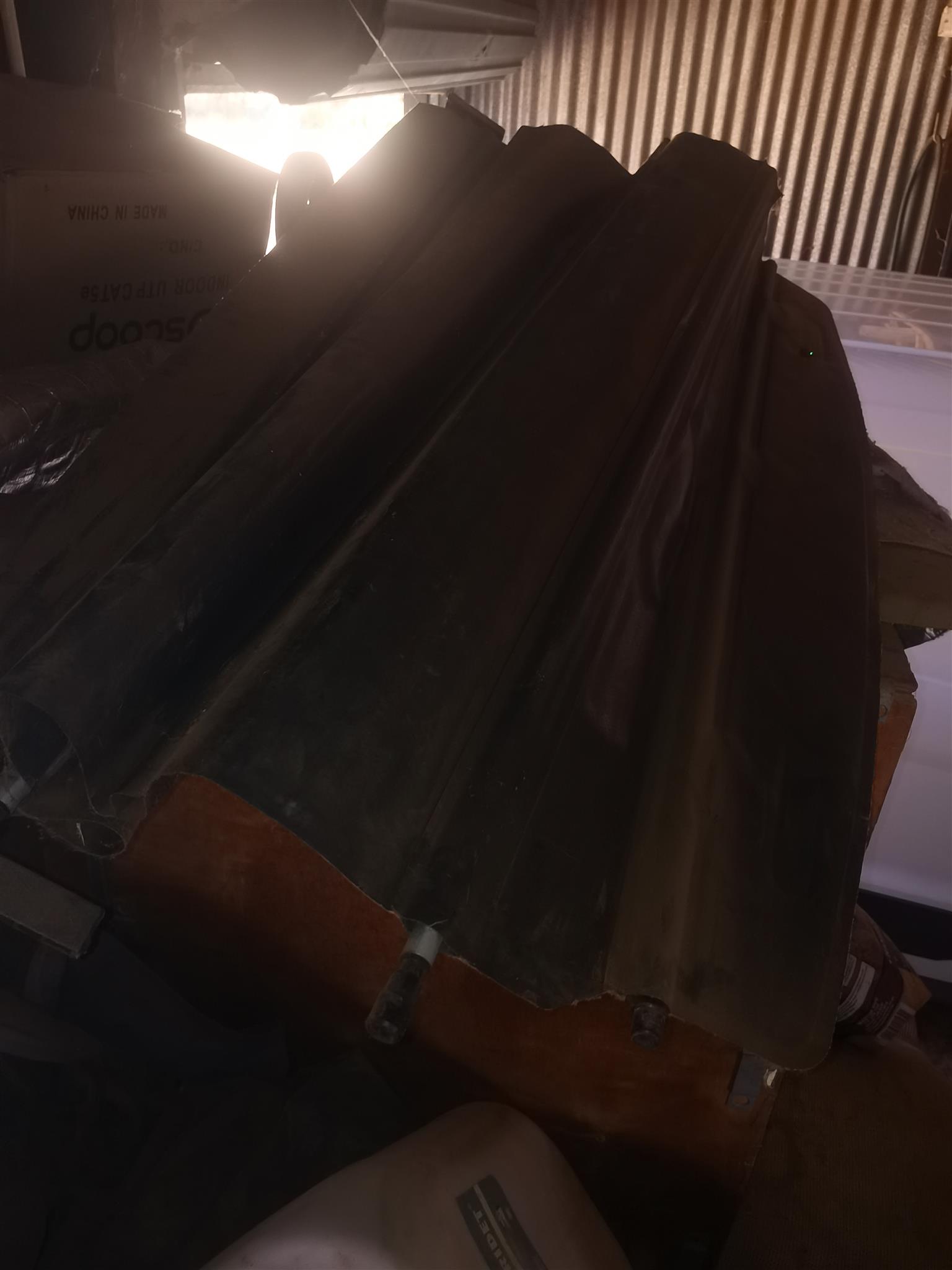 Opel estate 1999 brake disk. Boot cover - Private Seller