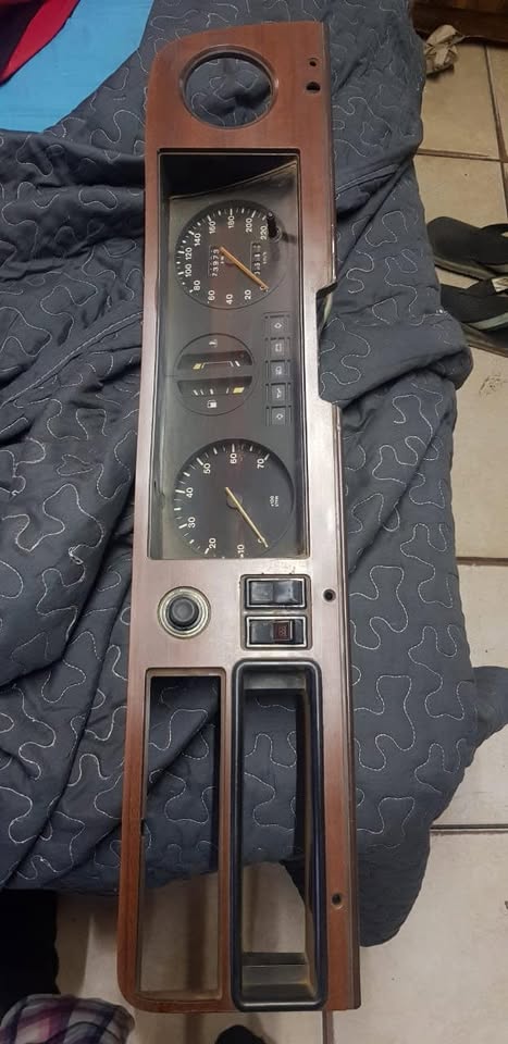 Ford Cortina mk5 klaster - Private Seller Ford Cortina mk5 klaster - Private Seller