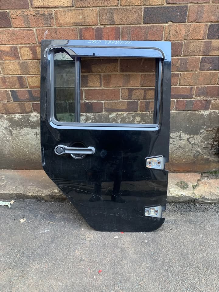 Jeep wrangler RHS rear door