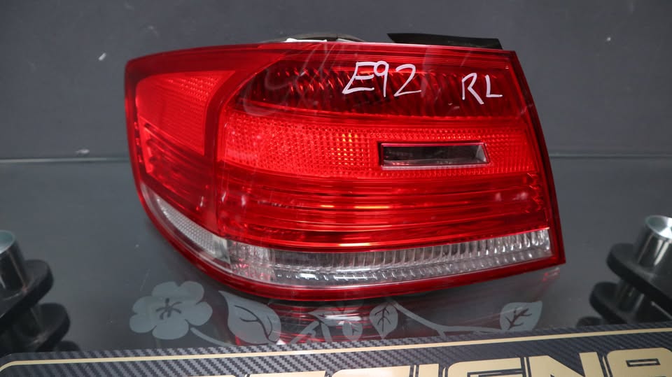 BMW E92 REAR TAIL LIGHT LEFT - Private Seller