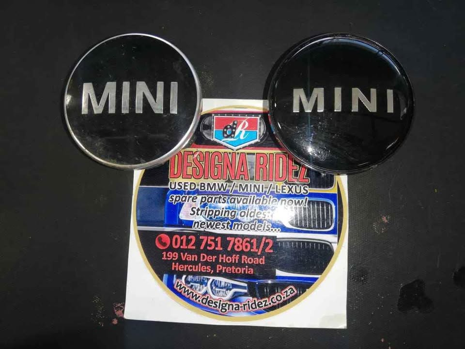 Mini rim badge - Private Seller Mini rim badge - Private Seller