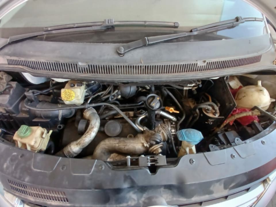 VW T5 2.5 TDI AXE STRIPPING FOR SPARES - Private Seller