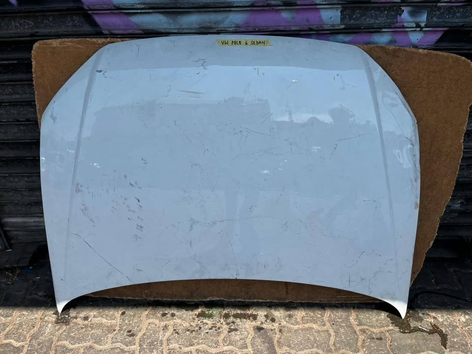 Volkswagen polo 6 Sedan Bonnet - Private Seller Volkswagen polo 6 Sedan Bonnet - Private Seller