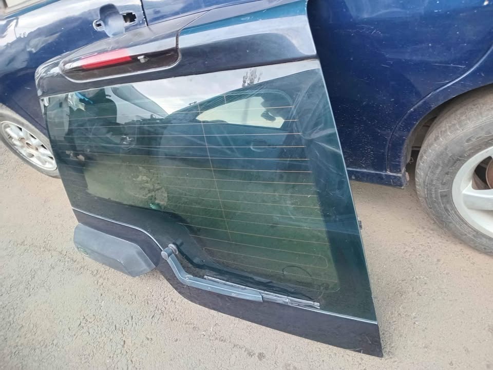 Land rover bootlid for sale - Private Seller