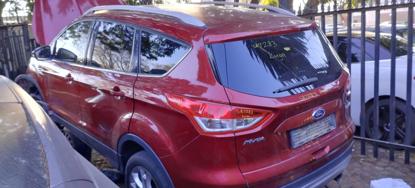 2014 FORD KUGA 1.5 PETROL STRIPPING FOR SPARES