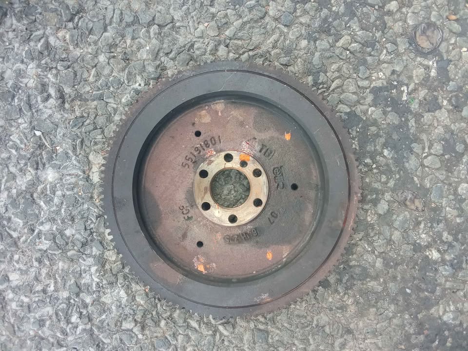 Fiat Strada Bakkie 1.4 Flywheel - Private Seller Fiat Strada Bakkie 1.4 Flywheel - Private Seller