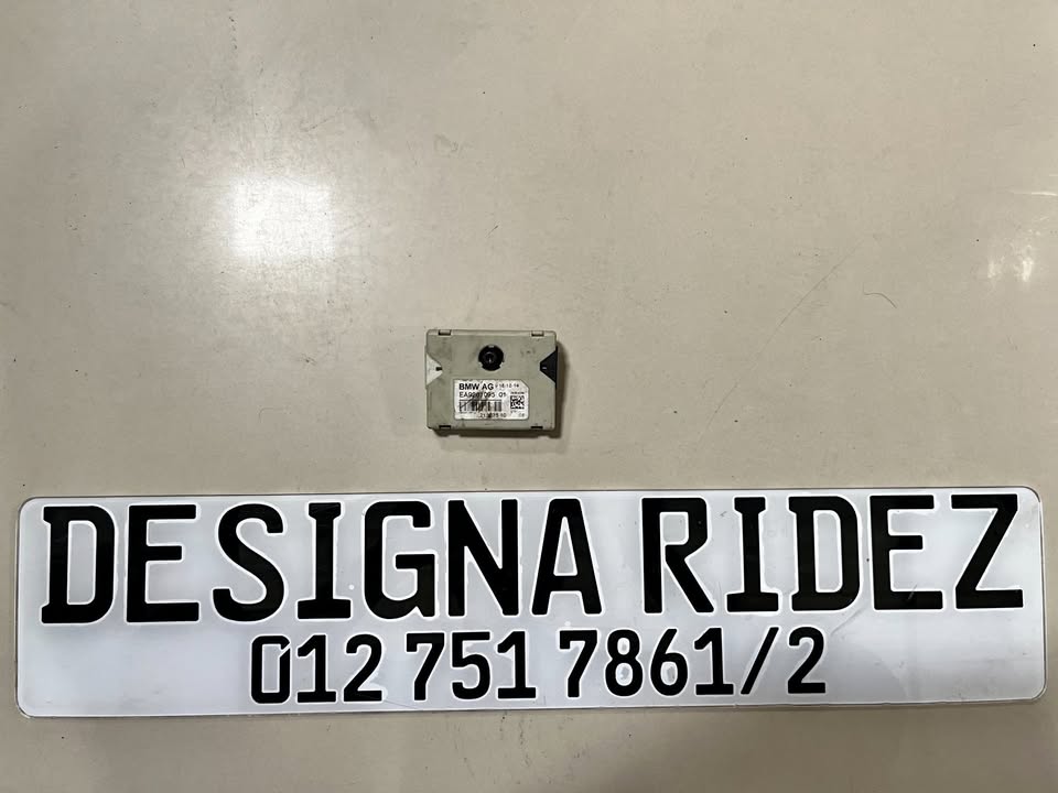 BMW E63 645Ci RADIO ANTENNA AMPLIFIER MODULE AVAILABLE. - Private Seller