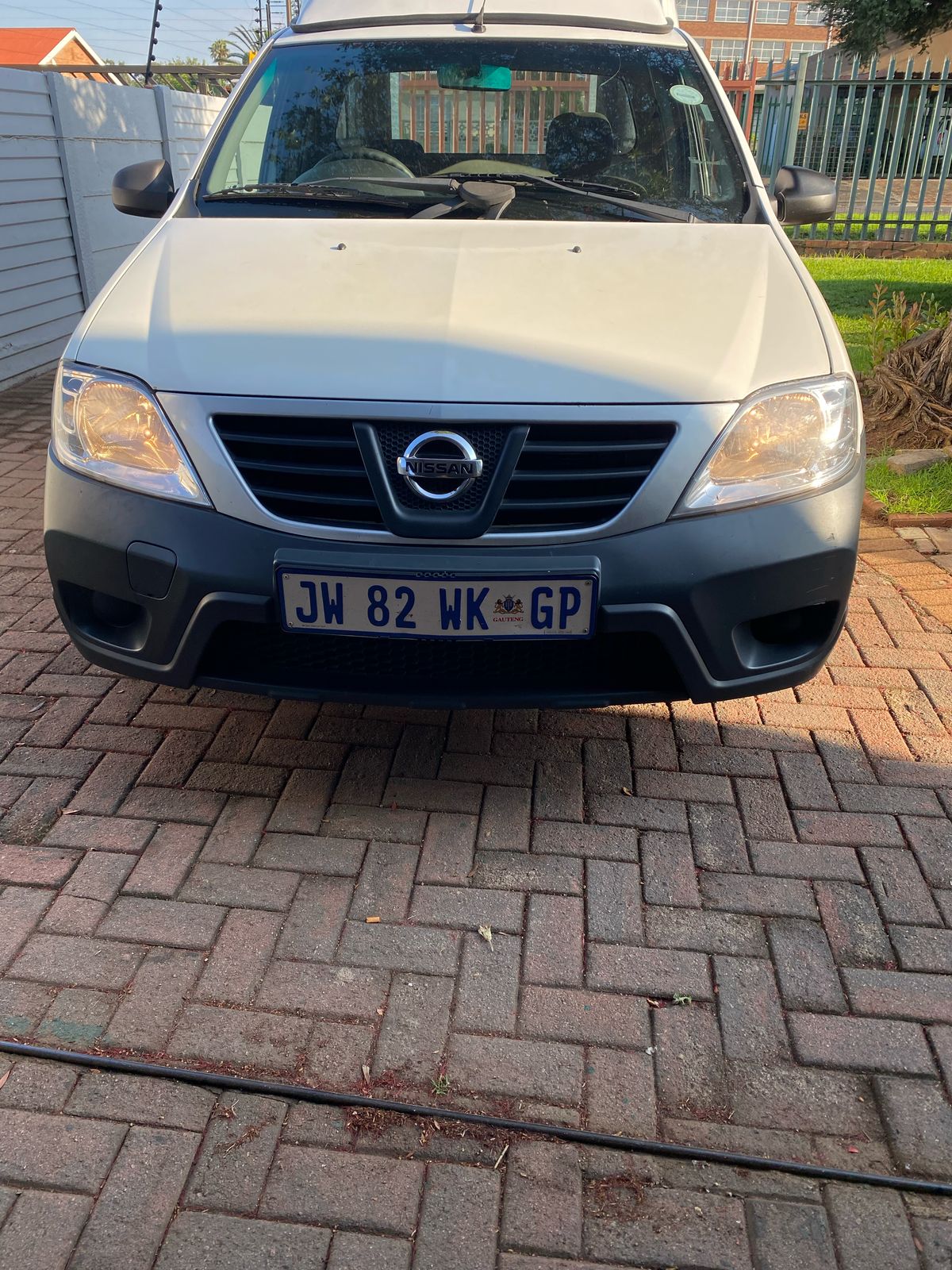 2021 Nissan np200 1.6i Canopy with fridge