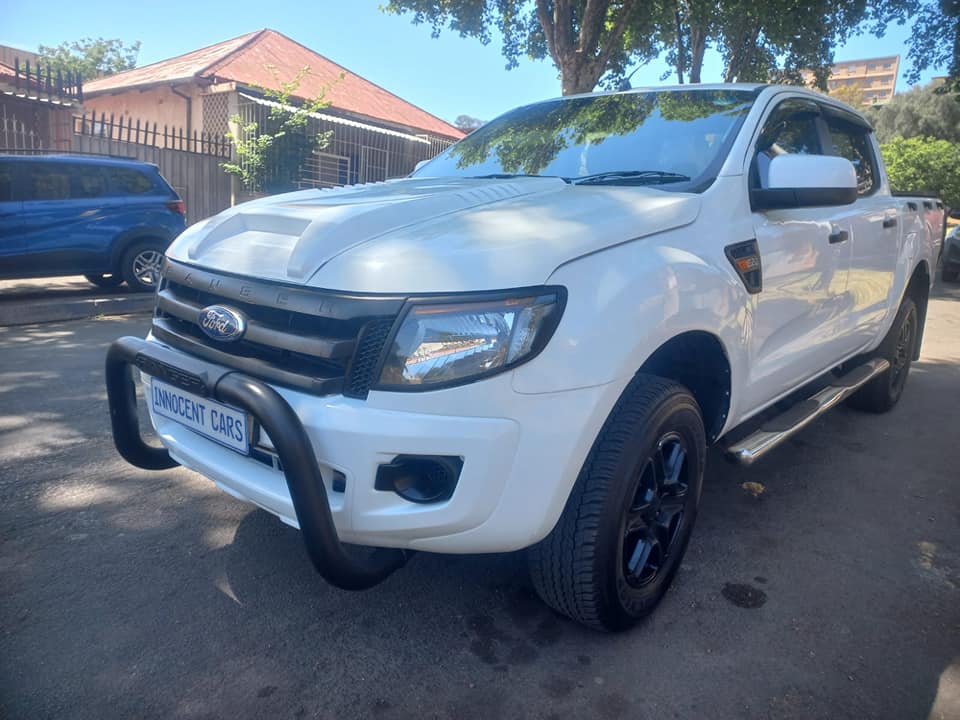 2015 FORD RANGER 2.2 DIESEL, DOUBLE CAB BAKKIE, MANUAL, WHITE COLOR, MILEAGE 97000KMS
