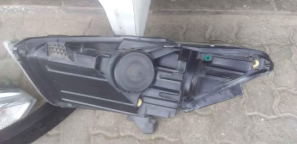 Citroen DS5 headlight - Private Seller Citroen DS5 headlight - Private Seller