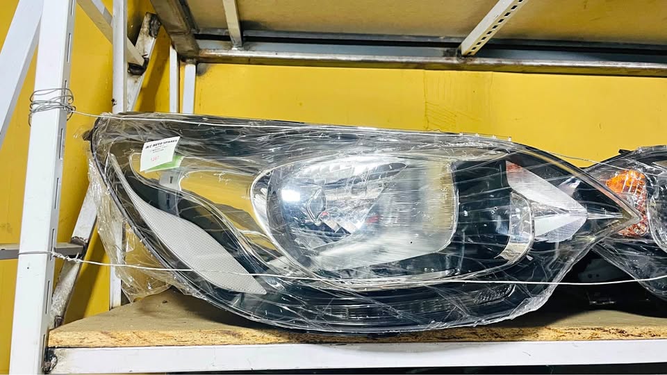 Kia Rio headlights - Private Seller Kia Rio headlights - Private Seller