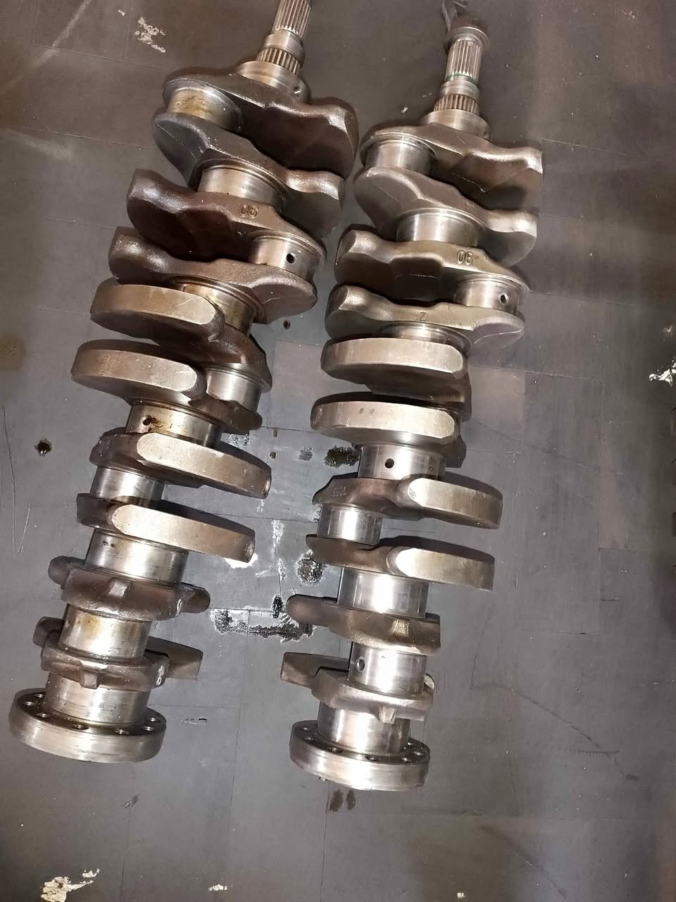 VOLVO S40 2.4i 2003 CRANKSHAFTS FOR SALE DELIVERY AVAILABLE COUNTRY WIDE - Private Seller