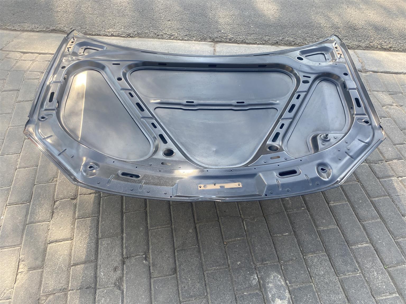 2009 VW JETTA 5 BONNET FOR SALE. IN EXCELLENT CONDITION - Private Seller 2009 VW JETTA 5 BONNET FOR SALE. IN EXCELLENT CONDITION - Private Seller