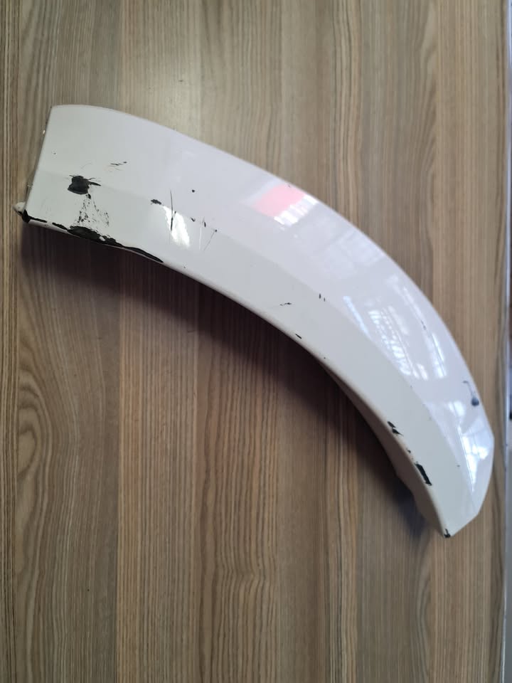 2018 GWM STEED 5 WHEEL ARCH (BUMPER) RIGHT SIDE FOR SALE IN PRISTINE CONDITION - Private Seller 2018 GWM STEED 5 WHEEL ARCH (BUMPER) RIGHT SIDE FOR SALE IN PRISTINE CONDITION - Private Seller