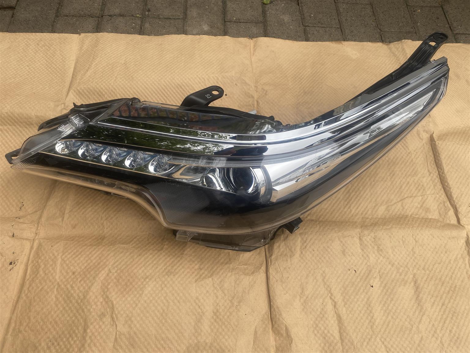 2022 TOYOTA FORTUNER GD-6 HI-BEAM LED HEADLIGHT LEFT SIDE FOR SALE