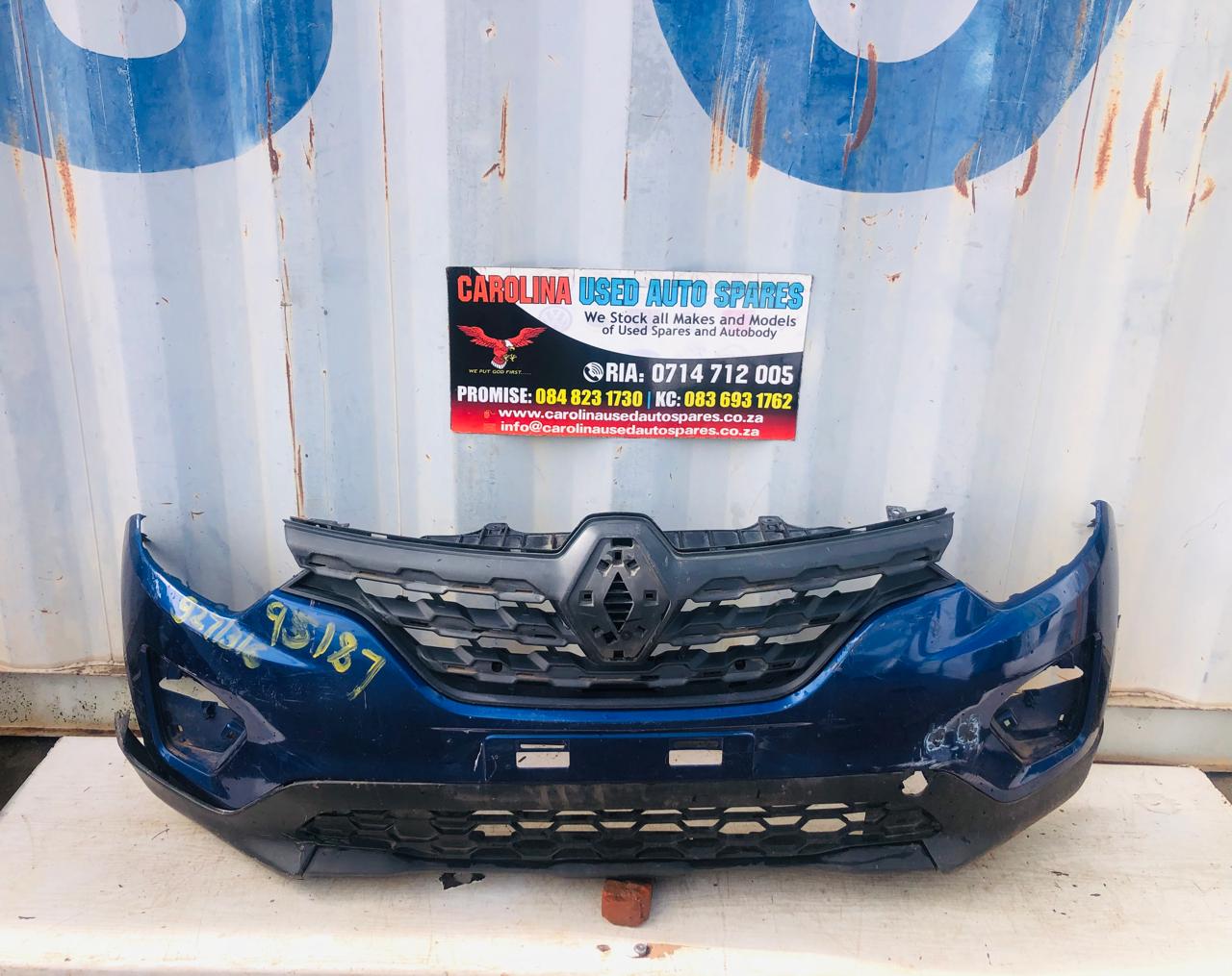 Renault Triber front bumper complete (foglight cover sold) (2020-2023) - Private Seller Renault Triber front bumper complete (foglight cover sold) (2020-2023) - Private Seller