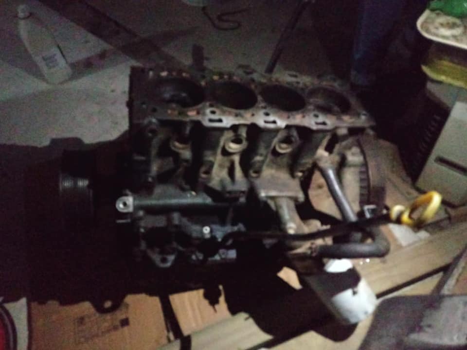 2.2 tata Xenon block with three pistons and conrods - Private Seller 2.2 tata Xenon block with three pistons and conrods - Private Seller