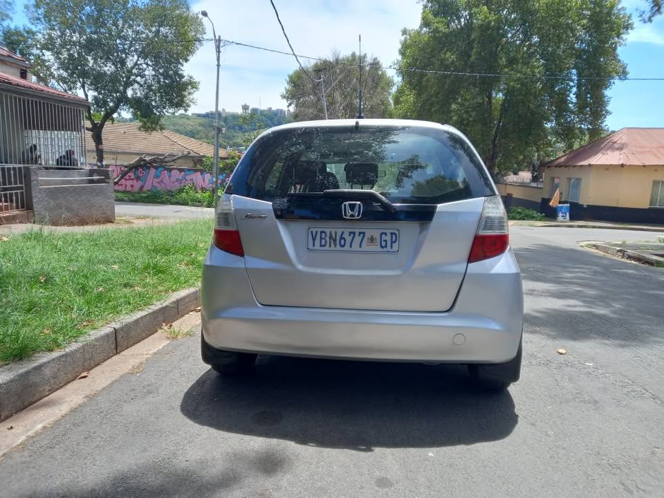 2009 Honda Jazz 1.5 Petrol, Manual,  Silver, 110000kms,