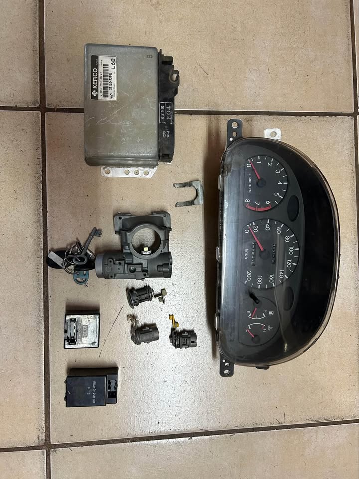 1999 Hyundai accent 1.5 i lockset available - Private Seller 1999 Hyundai accent 1.5 i lockset available - Private Seller