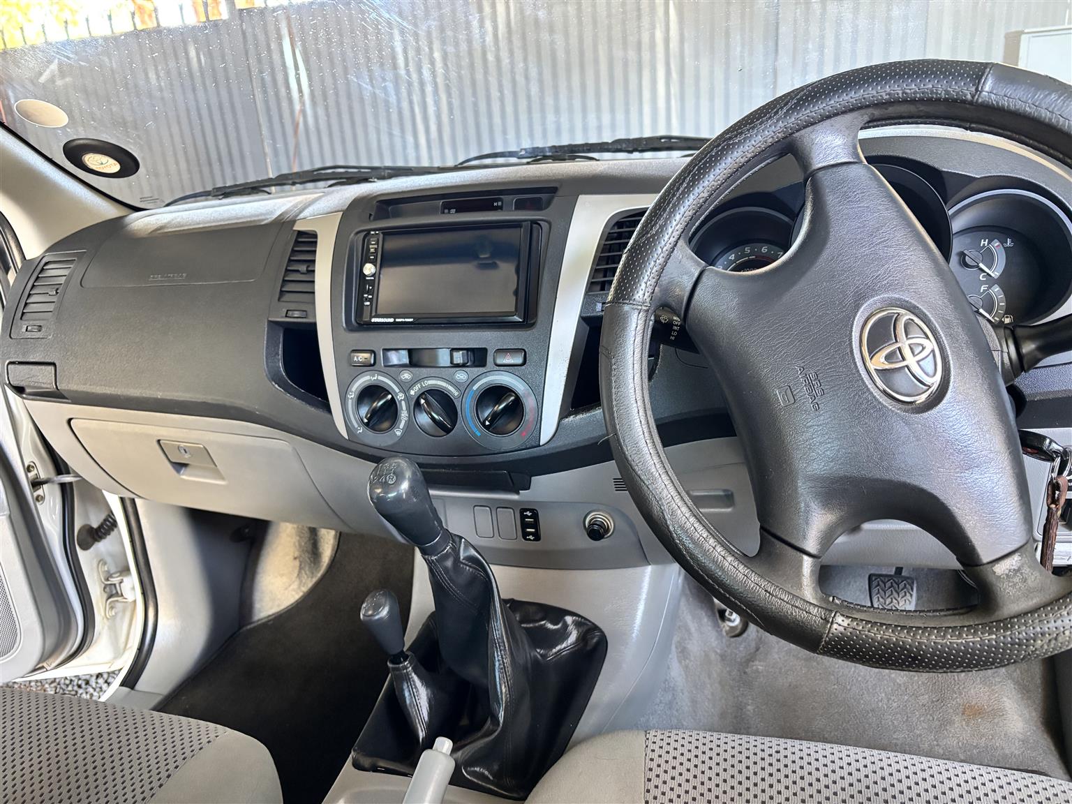 Used 2005 Toyota Hilux 4.0 V6 double cab 4x4 Raider Dakar - Private Seller Used 2005 Toyota Hilux 4.0 V6 double cab 4x4 Raider Dakar - Private Seller