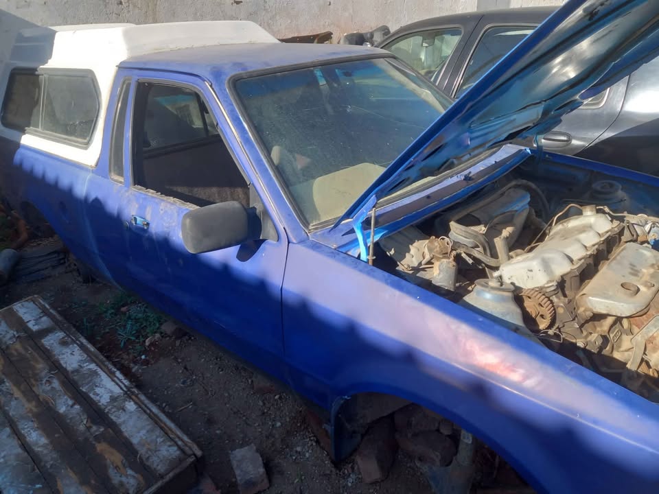 FORD BANTAM CVH STRIPPING FOR SPARES