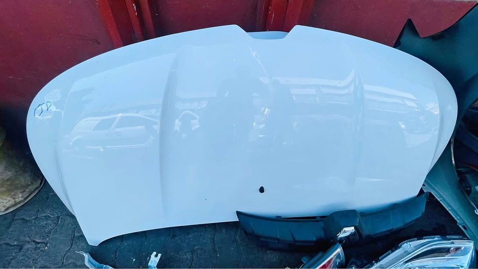 Renault Triber bonnet - Private Seller Renault Triber bonnet - Private Seller