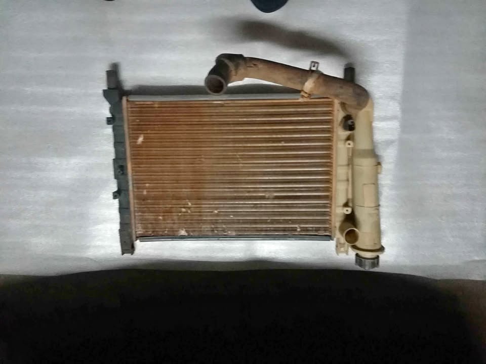 Fiat uno radiator 1100 - Private Seller Fiat uno radiator 1100 - Private Seller