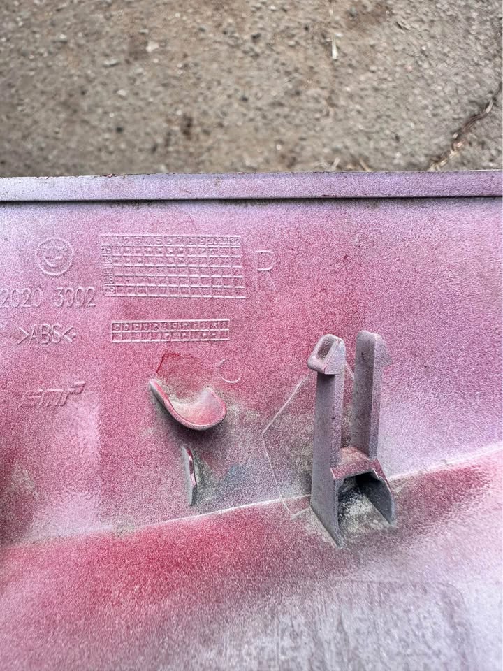 BMW F30 right mirror cover - Private Seller BMW F30 right mirror cover - Private Seller
